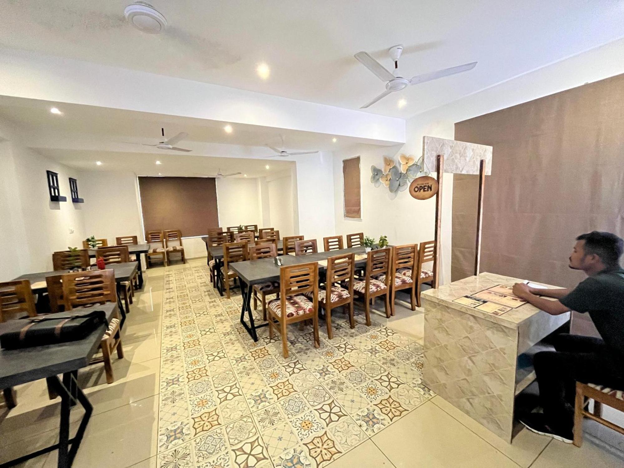 Goa Stay Hotel Calangute Exterior foto
